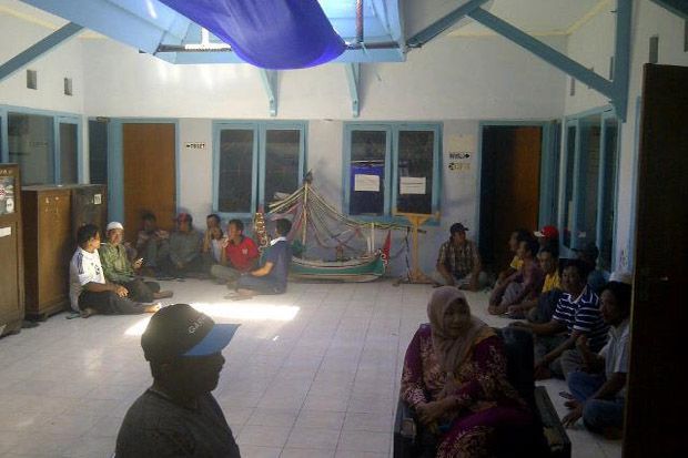 Nelayan Pamekasan Protes...