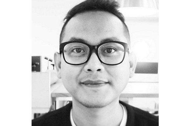 Masdimboy Merangkul...