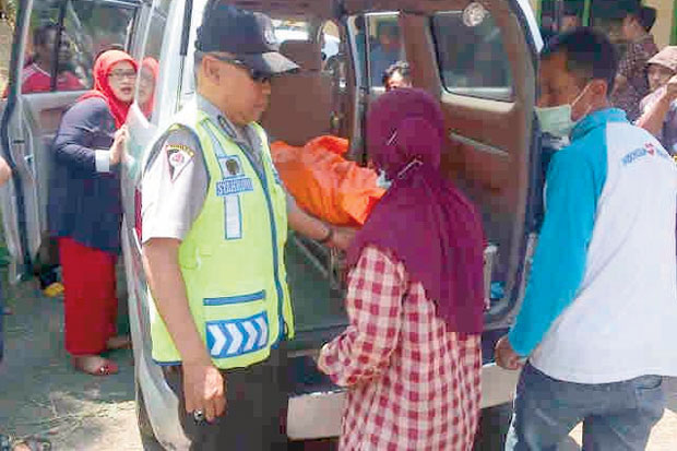 Jasad Wanita Tanpa Busana...
