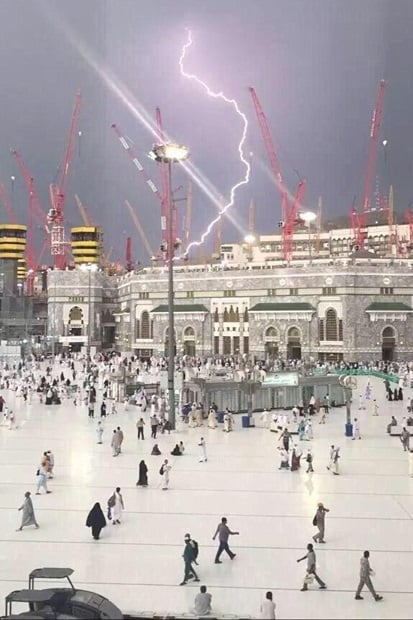 Ketika Crane Masjidilharam...