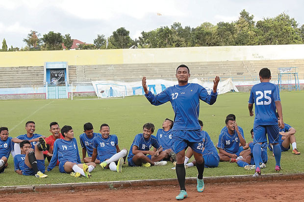 Jatidiri B Diperlukan