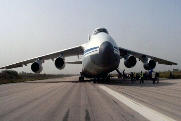Pesawat Kargo Rusia...