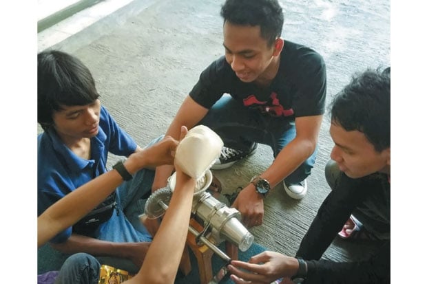 Sisipkan Nilai Edukatif...