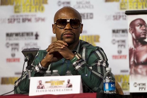 Holyfield: Mayweather...