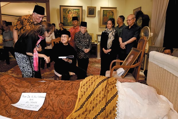 Mantan Menkeu Ali Wardhana...