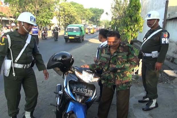 Puluhan Warga Terjaring...