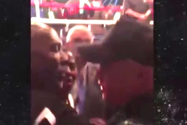Mayweather Jr Menang,...