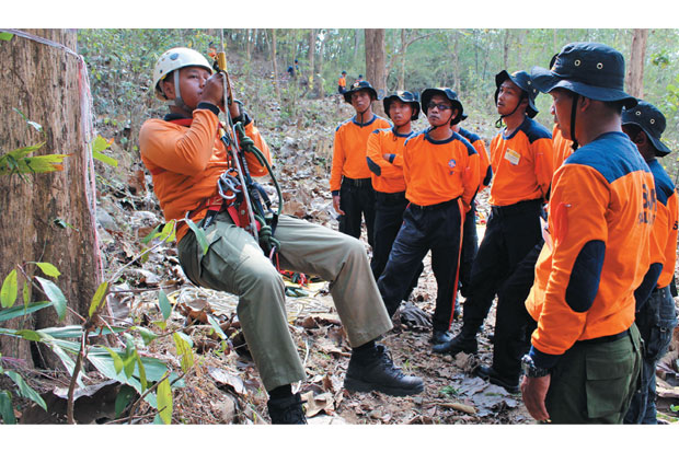 SAR Linmas DIY Berlatih...