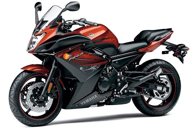 Yamaha Luncurkan FZ6R...
