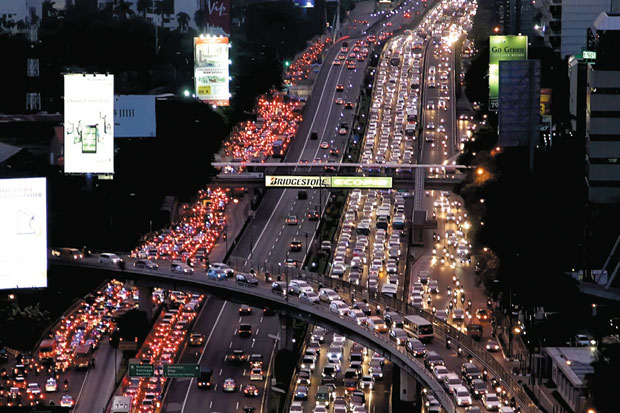 LRT Bisa Kurangi Kemacetan...