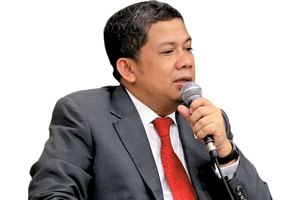 DPR Terbelah Sikapi...