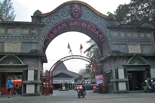 Penghuni Sriwedari Mulai...