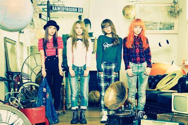 Band Pop-Rock Gadis-gadis...
