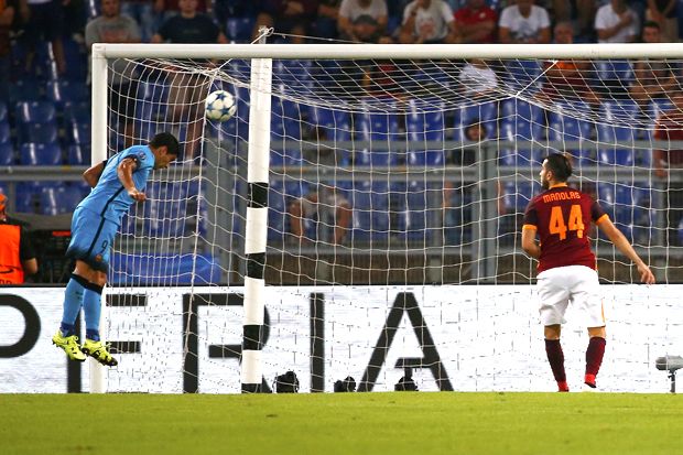 Babak 1, Gol Suarez...