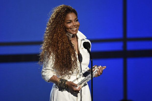 Jadi Mualaf, Janet Jackson...