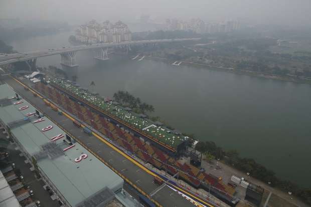 Singapura Prihatin pada...