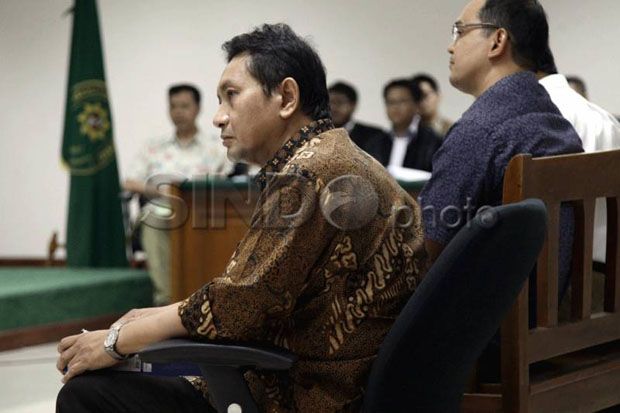 Masih Sakit, Sidang...