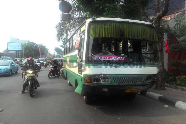 Trayek Kopaja Dicoret,...