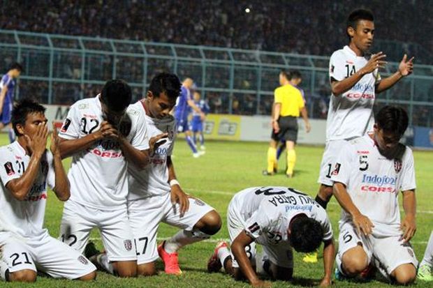 Jamu Arema, Stadion...