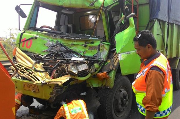 Kecelakaan di Tol Tangerang-Merak,...