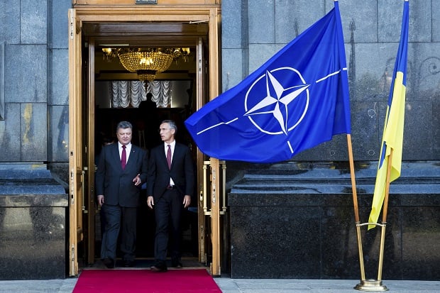 Rusia: Bantu Ukraina,...