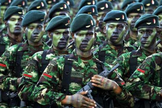 Rem Blong, Mobil TNI...