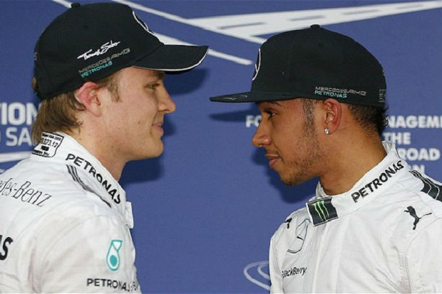 Duo Mercedes Ngamuk...