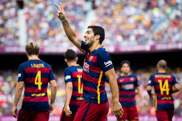Suarez Sendirian Beri...
