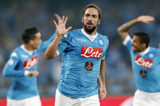 Higuain On Fire, Napoli...
