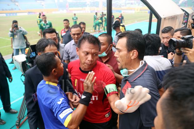 Ini Pembelaan Bonek...