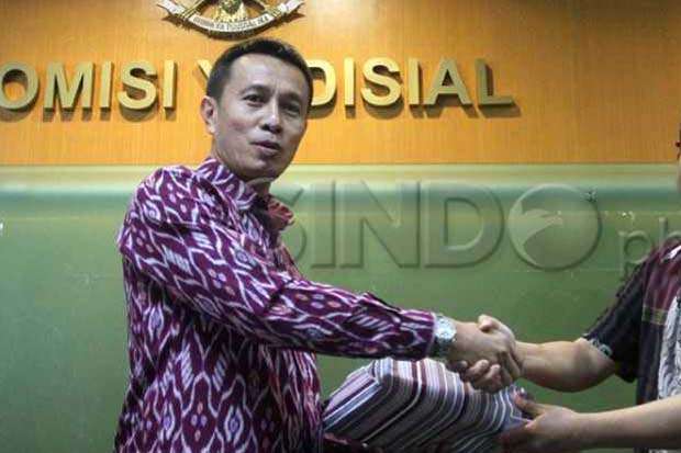 Tunjukkan Bukti, Ketua...