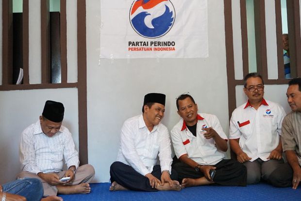 Partai Perindo Gabung...