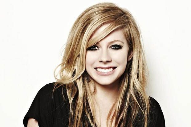 Avril Lavigne Luncurkan...