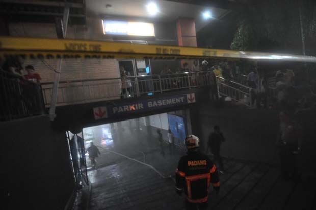 Gudang Plaza Andalas...