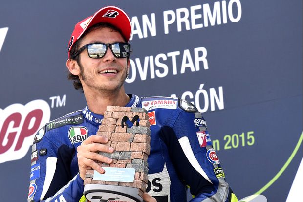 Lorenzo Kian Mengancam,...