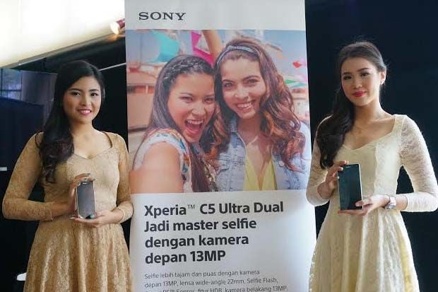 Dua Ponsel Anyar Sony...