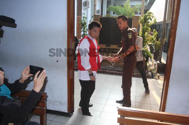 Lama Tak Bertemu, Artis...
