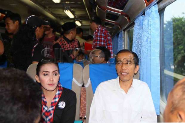 PDIP Kritik Paket Kebijakan...