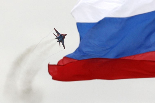 Dikritik Prancis, Rusia:...