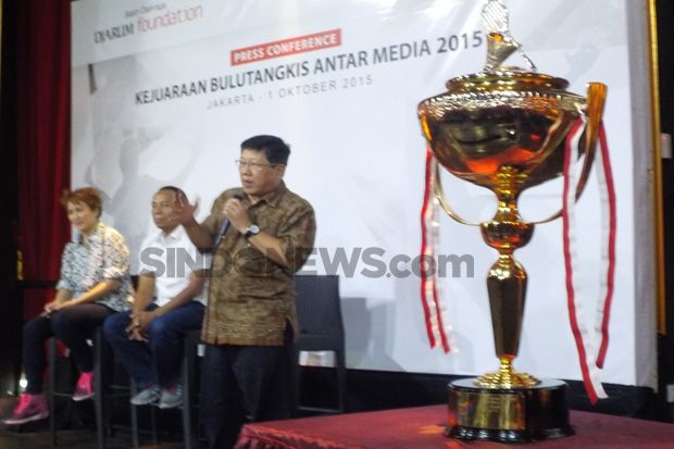 20 Media Berebut Menjadi...
