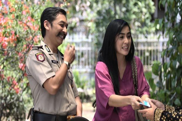Ada Kang Emil di Sitkom...