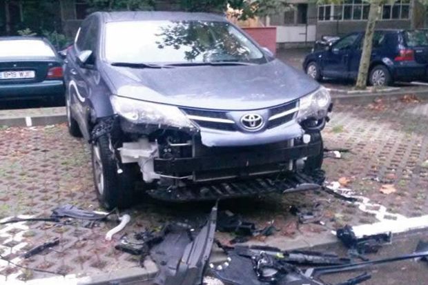 Ulah Anjing Lapar, Bumper...