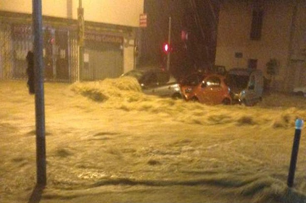Banjir Hantam Tenggara...