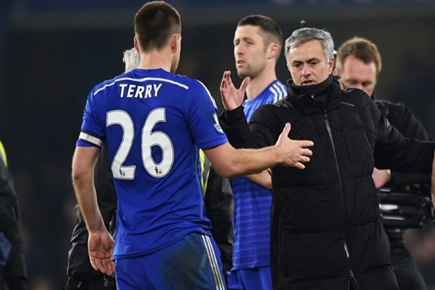 Pemain Chelsea Terus...