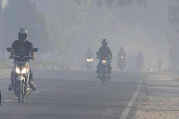 Kabut Asap, Ratusan...