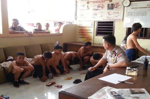 Miris, Masuk Toko Sembilan...