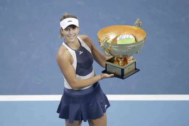 Kalahkan Bacsinszky,...