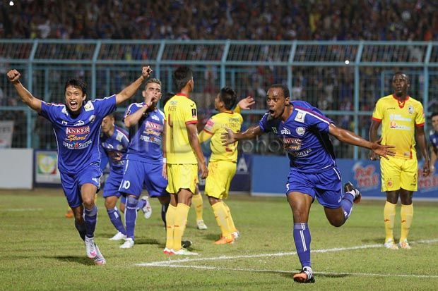 Terbebani Dukungan Aremania...