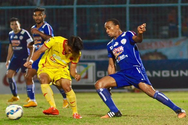 Arema Fokus Kalahkan...