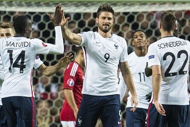 Giroud Girang Dapat...